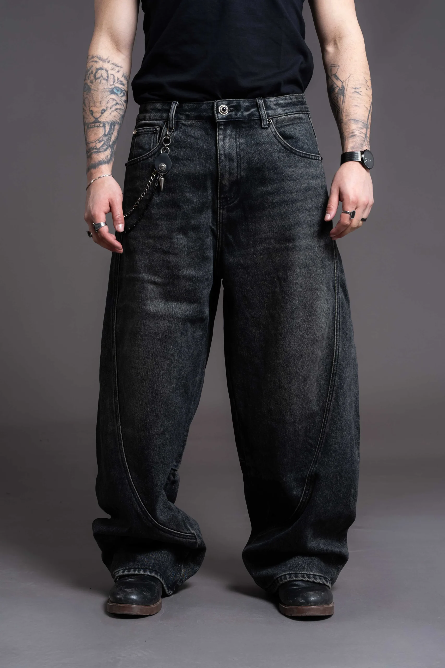 Alternative view of Baggy Curve Washed Black