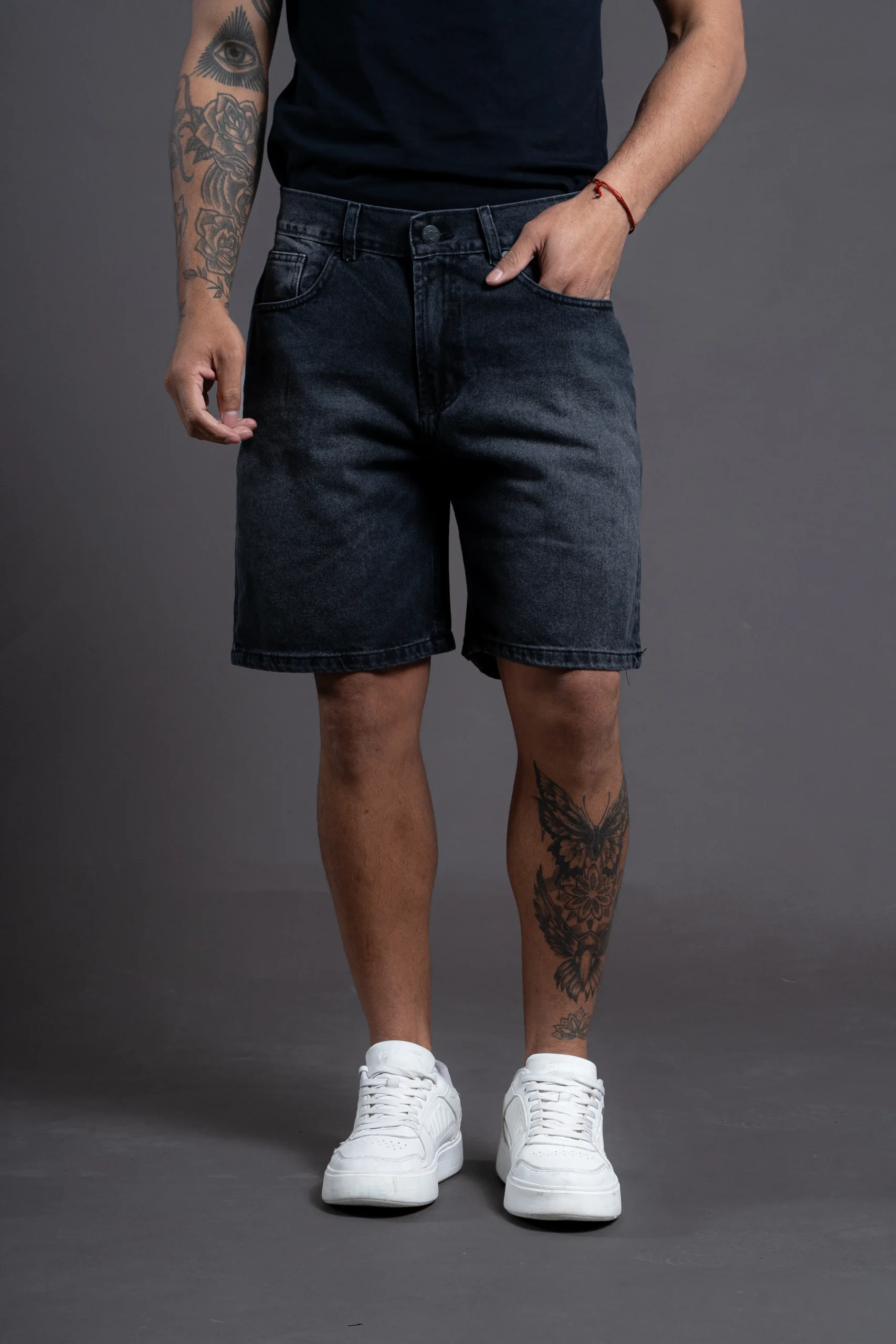 Alternative view of Bermuda black