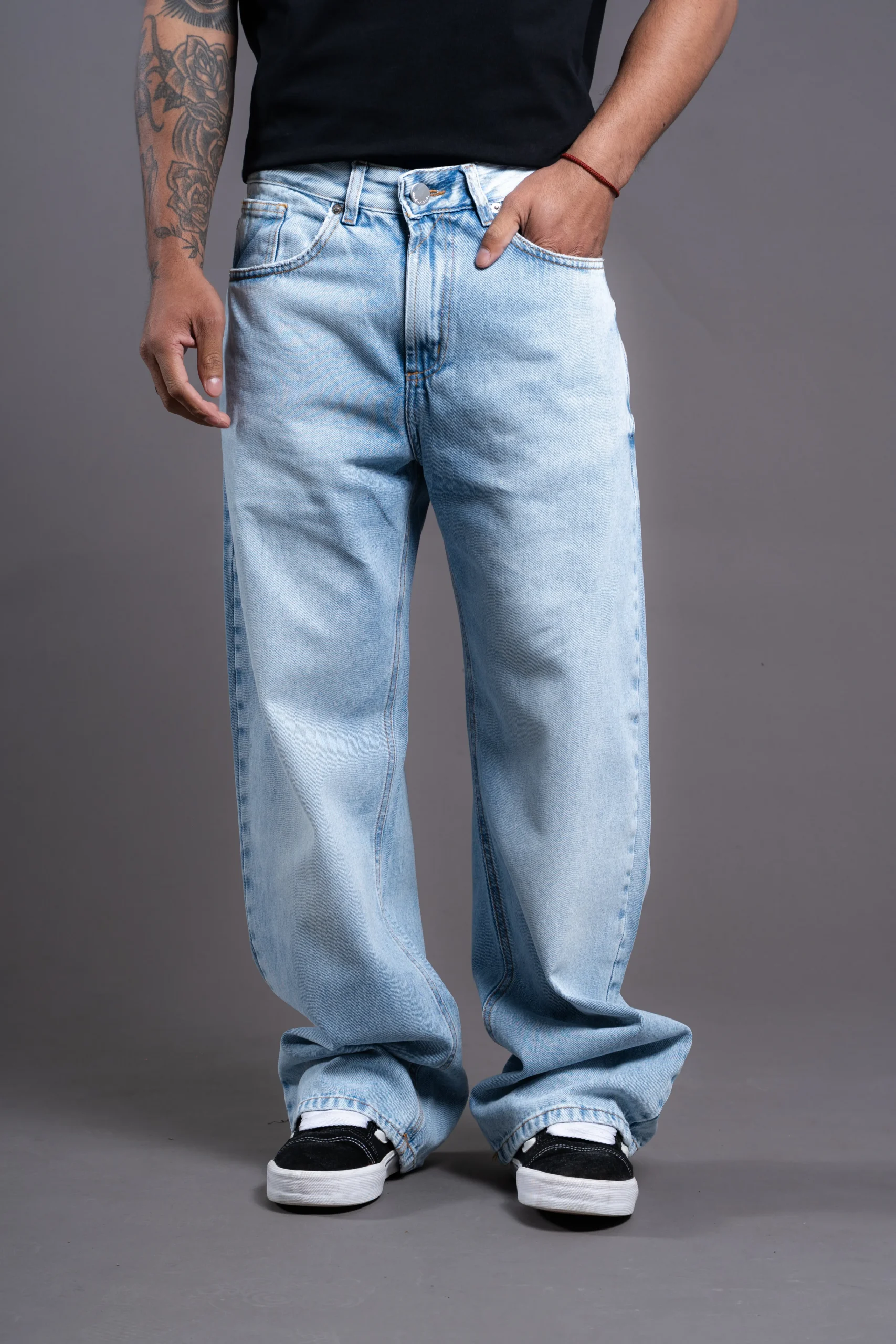 Alternative view of Baggy celeste nevado